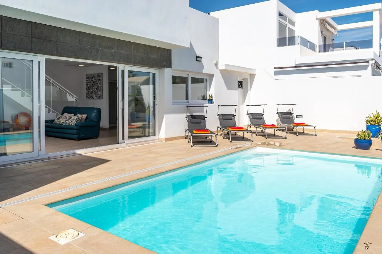 Amaru Villa Puerto del Carmen  0*, Puerto del Carmen (Lanzarote)